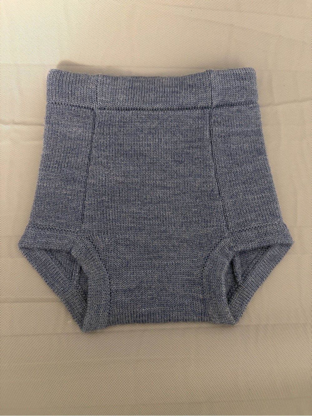 Sloomb underwoolies brand new size 0 (5-12lbs)